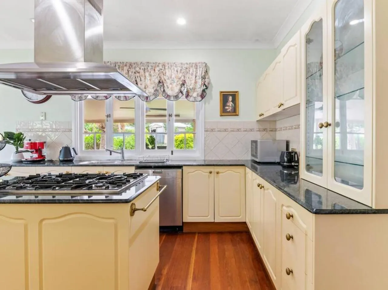 Holiday home Casa Foresta - Old Time Charm 4Br Family House Boronia Heights Australia